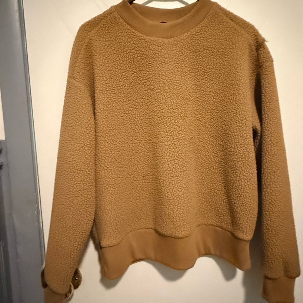 EVERLANE The Renew Fleece
Oversized Sweatshirt